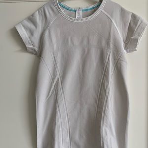 Ivivva workout shirt